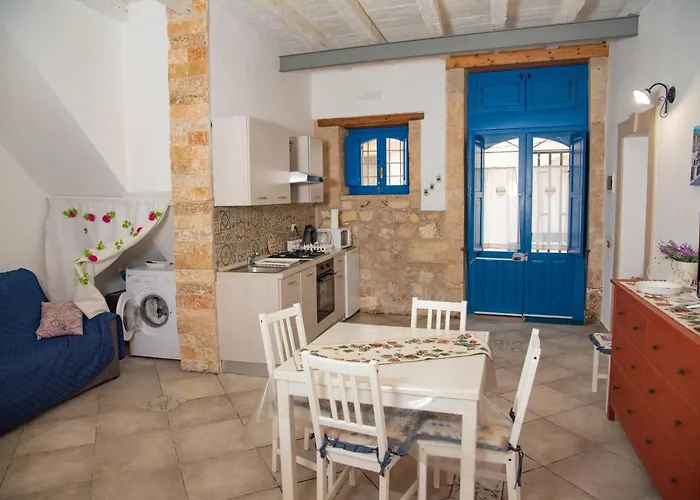 Tiche Home 200M From Sea - Happy Rentals